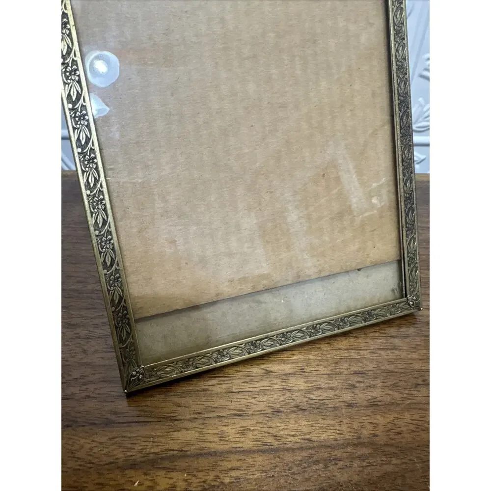 Vintage Metal Picture Frame Glass Easel Ornate Design 6.5x9.5 MCM Decor Heavy